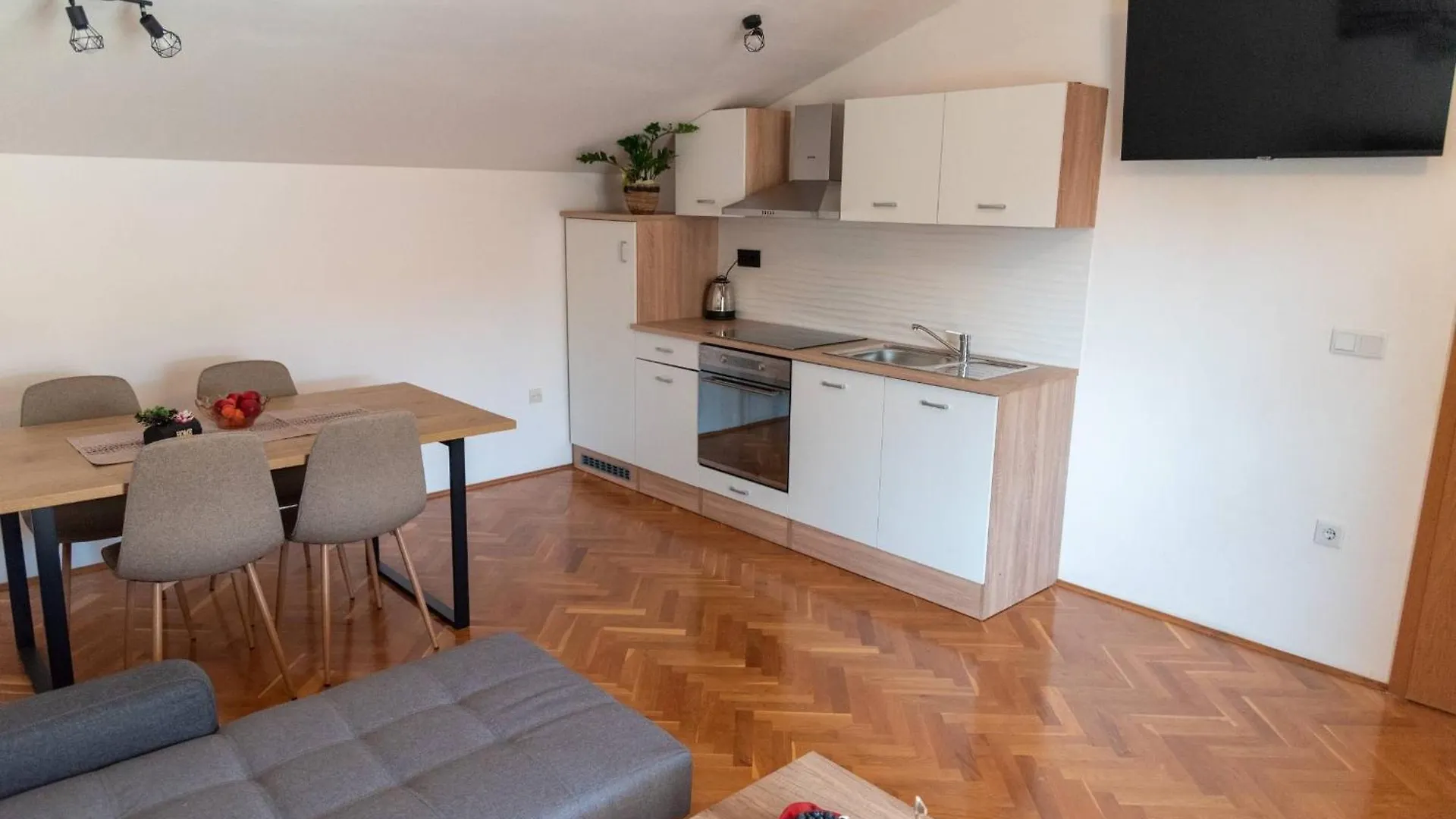 Kastel Gomilica Cozy And Stylish Apartments Near The Sea Kastela Croatia