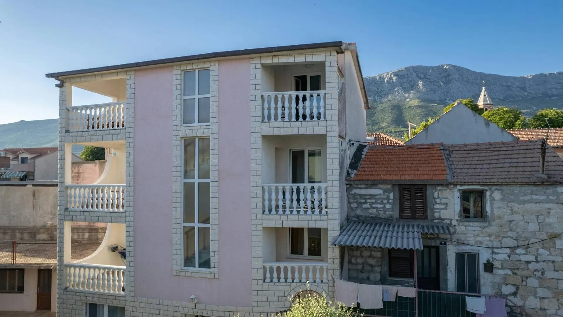Kastel Gomilica Cozy And Stylish Apartments Near The Sea Kastela