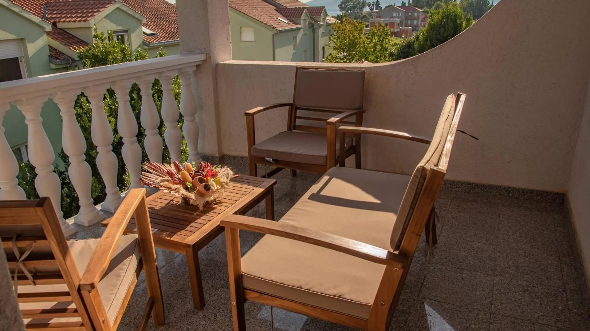 Kastel Gomilica Cozy And Stylish Apartments Near The Sea Kastela
